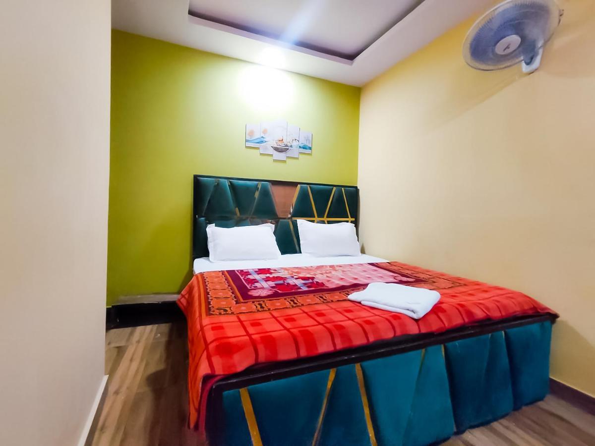 Roomshala 122 Hotel Park View - Near Adarsh Nagar Nowe Delhi Zewnętrze zdjęcie